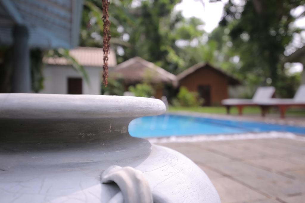 Villa Lotus Hikkaduwa Exterior photo